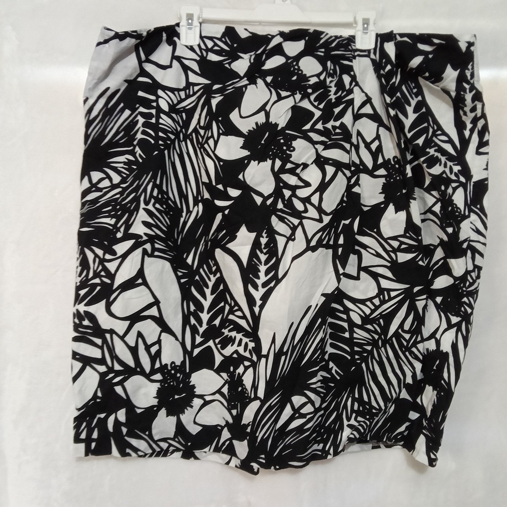 Lane Bryant Black White Floral Cotton Faux Wrap Front Skirt Plus Size 26
